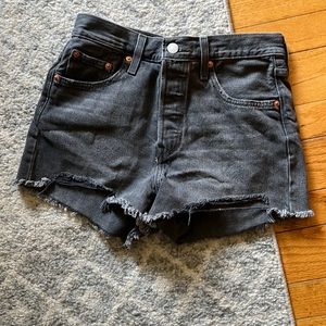 501 Levi’s Denim charcoal gray denim shorts